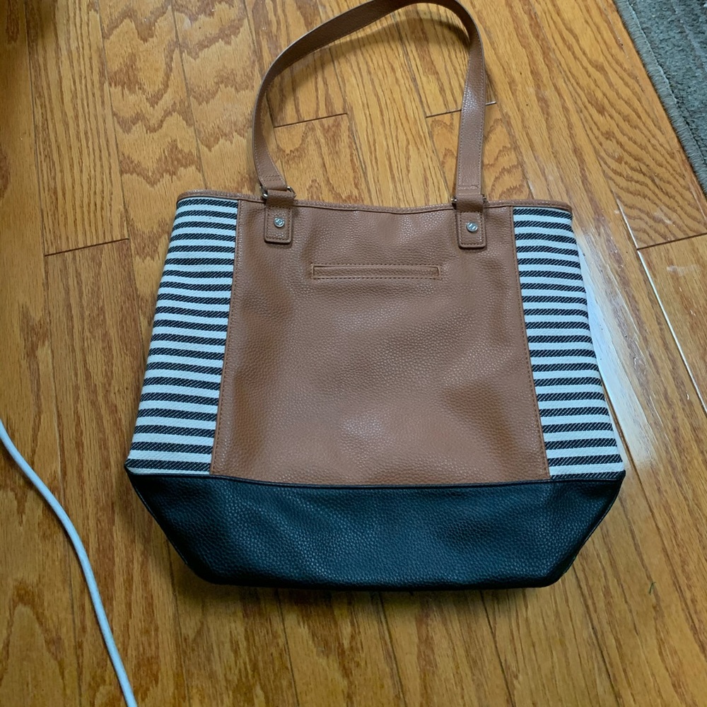 Thirty-one Colorblock Tote Caramel Charm Pebble